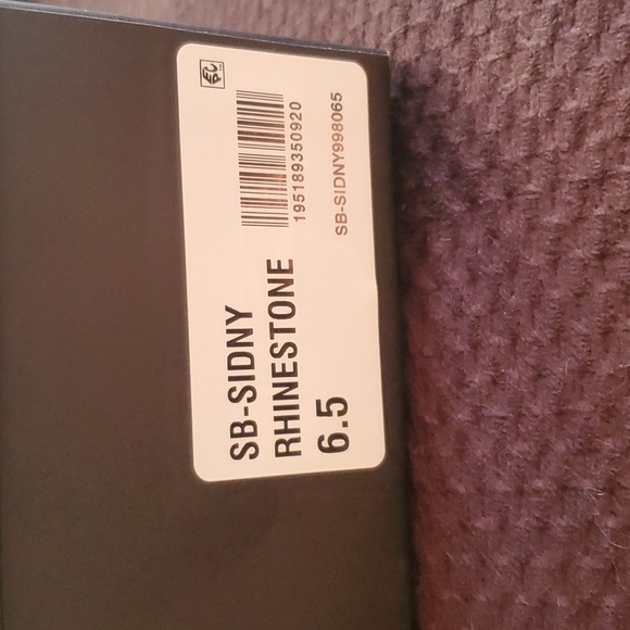 Betsy Johnson Iridescent rhinestone tennis shoes. New 6.5 - Picture 9 of 9